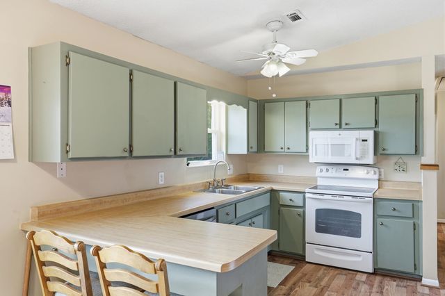 6404 Greenfield Drive, Spartanburg, SC 29303