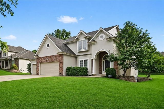 9009 N Kentucky Avenue, Kansas City, MO 64157