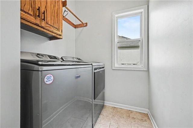9009 N Kentucky Avenue, Kansas City, MO 64157
