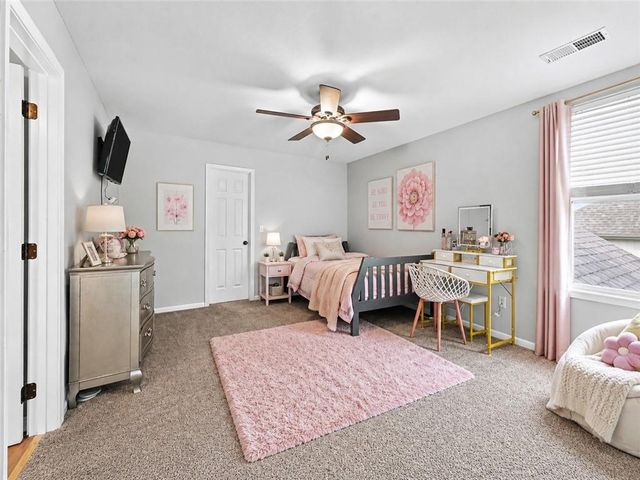 9009 N Kentucky Avenue, Kansas City, MO 64157