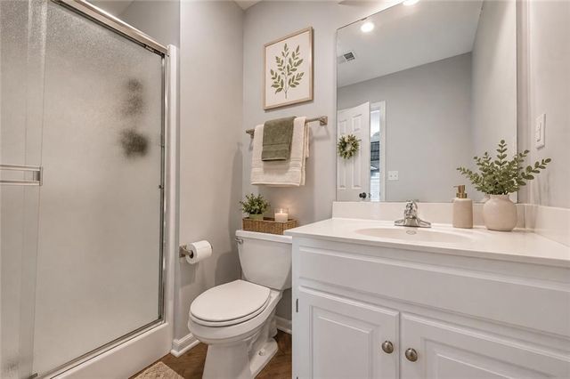 9009 N Kentucky Avenue, Kansas City, MO 64157