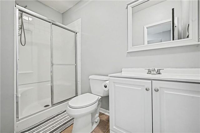 9009 N Kentucky Avenue, Kansas City, MO 64157