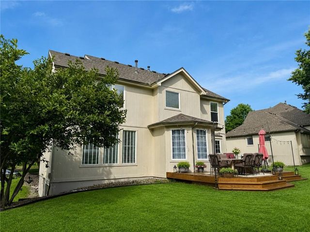 9009 N Kentucky Avenue, Kansas City, MO 64157