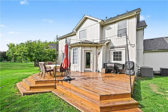 9009 N Kentucky Avenue, Kansas City, MO 64157