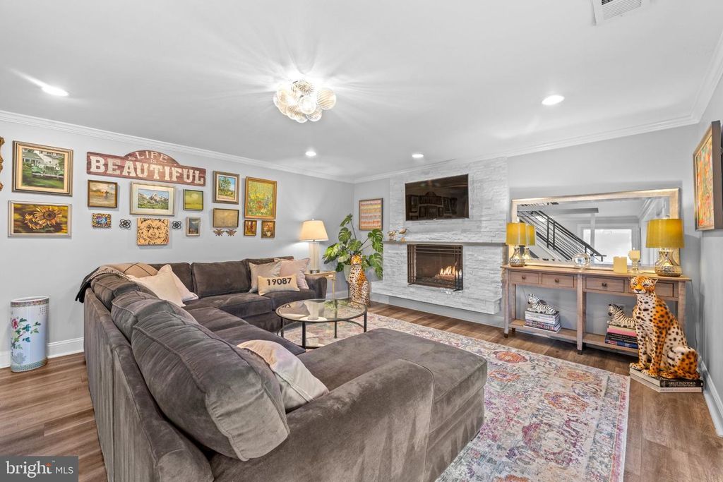 1242 COUNTY LINE RD, Wayne, PA 19087 — photo 5