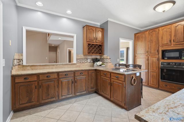 3308 Cedarhurst Drive SW, Decatur, AL 35603