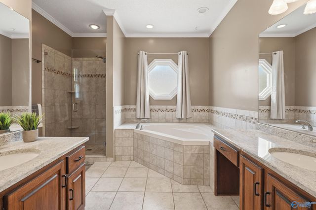 3308 Cedarhurst Drive SW, Decatur, AL 35603