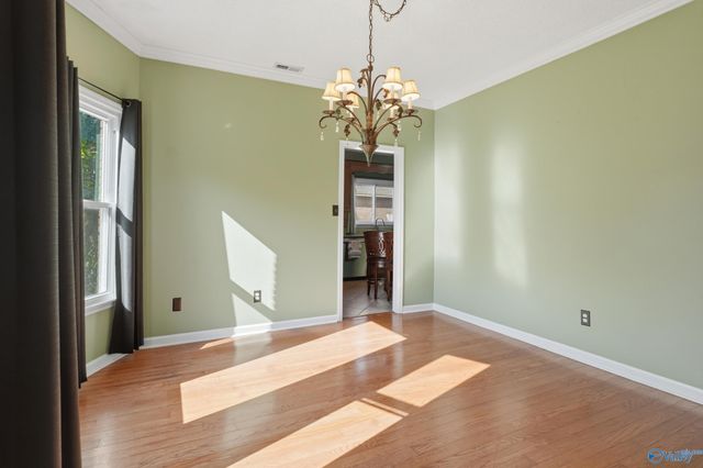 3308 Cedarhurst Drive SW, Decatur, AL 35603