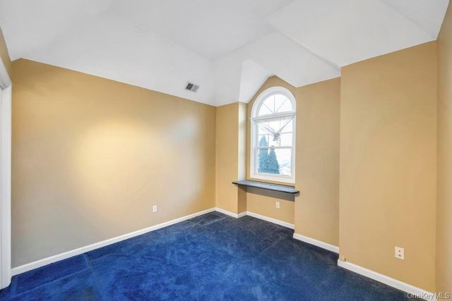 20 Tulip Court, Moriches, NY 11955