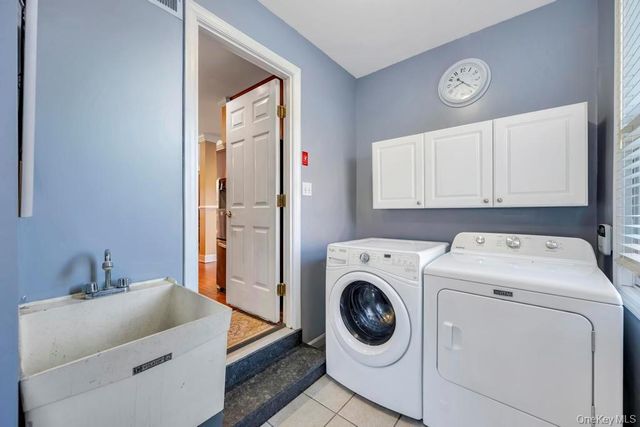 20 Tulip Court, Moriches, NY 11955