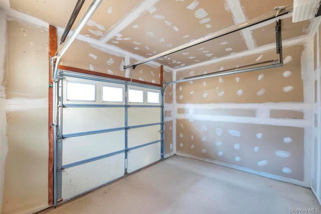 20 Tulip Court, Moriches, NY 11955