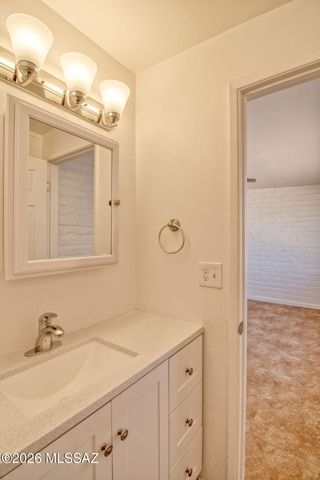 9006 E 8th Street, Tucson, AZ 85710