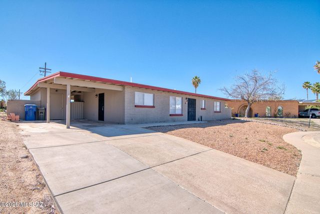 9006 E 8th Street, Tucson, AZ 85710