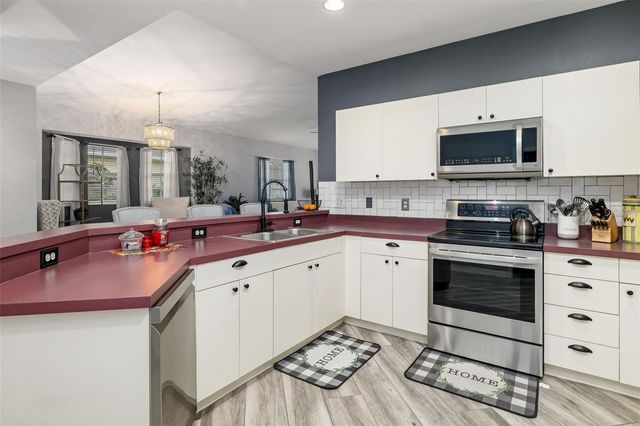 411 28TH STREET W, Palmetto, FL 34221