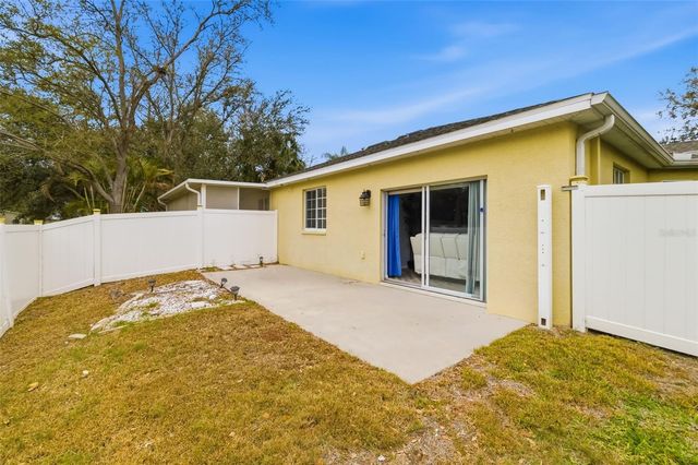 411 28TH STREET W, Palmetto, FL 34221