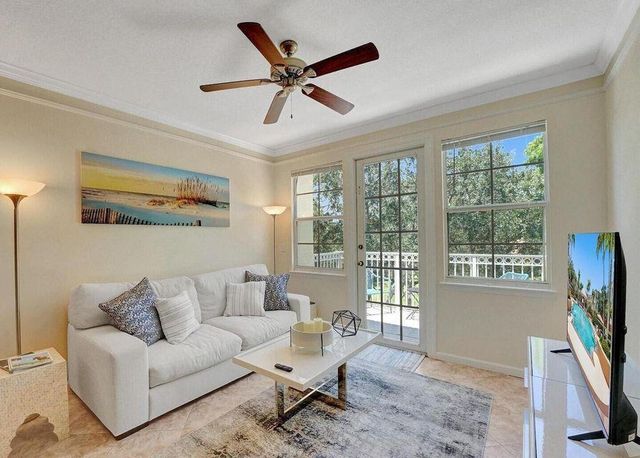 9857 Baywinds Drive 9302, West Palm Beach, FL 33411