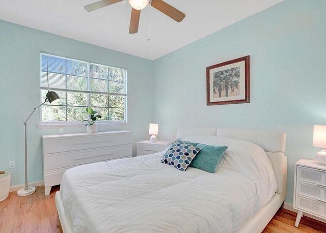 9857 Baywinds Drive 9302, West Palm Beach, FL 33411