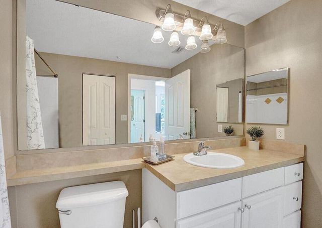 9857 Baywinds Drive 9302, West Palm Beach, FL 33411