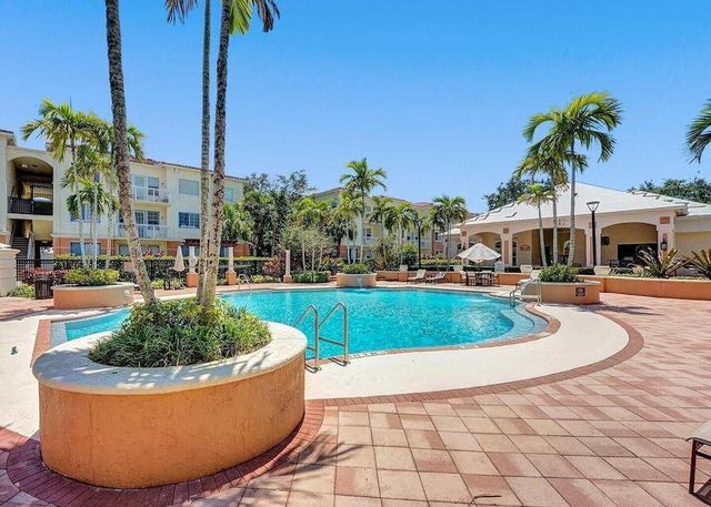 9857 Baywinds Drive 9302, West Palm Beach, FL 33411