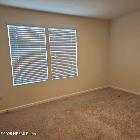 86624 SHORTLINE Circle, Yulee, FL 32097