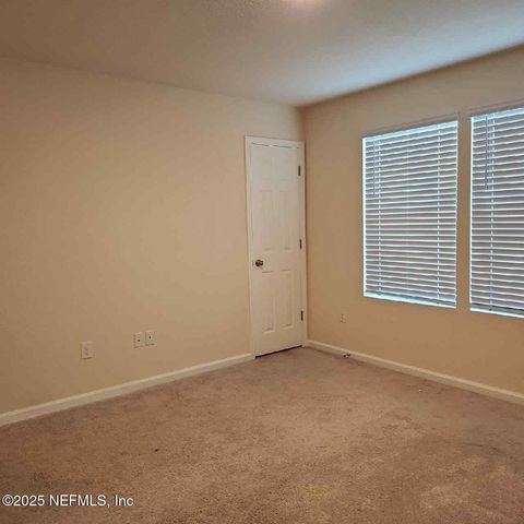 86624 SHORTLINE Circle, Yulee, FL 32097