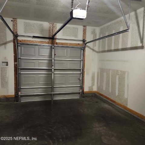 86624 SHORTLINE Circle, Yulee, FL 32097