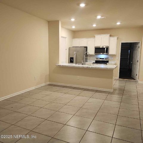 86624 SHORTLINE Circle, Yulee, FL 32097