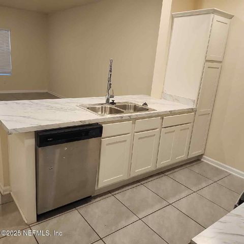 86624 SHORTLINE Circle, Yulee, FL 32097