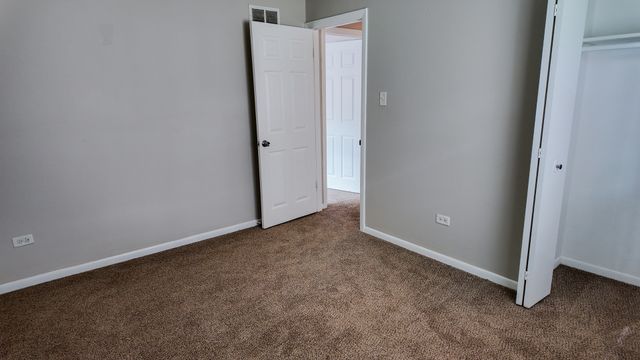 22627 Mission Drive, Richton Park, IL 60471