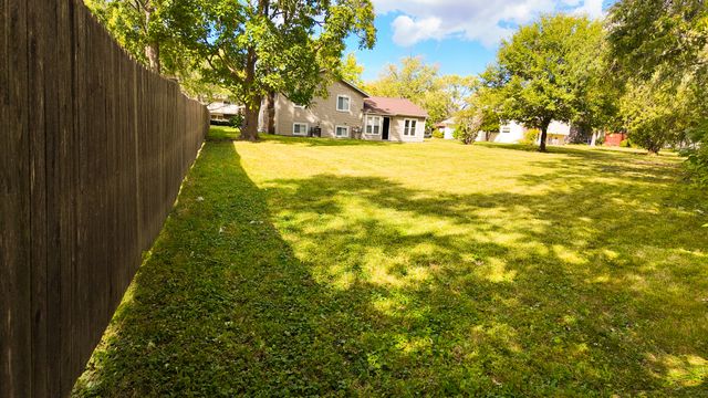 22627 Mission Drive, Richton Park, IL 60471