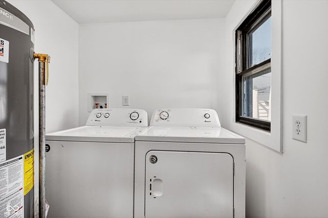 416 W 5th Street W, Greenfield, IN 46140