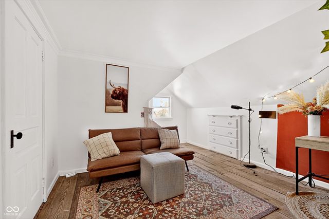 416 W 5th Street W, Greenfield, IN 46140