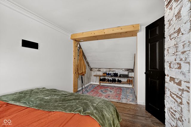 416 W 5th Street W, Greenfield, IN 46140