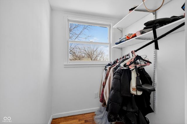 416 W 5th Street W, Greenfield, IN 46140