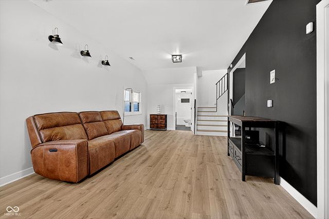 416 W 5th Street W, Greenfield, IN 46140