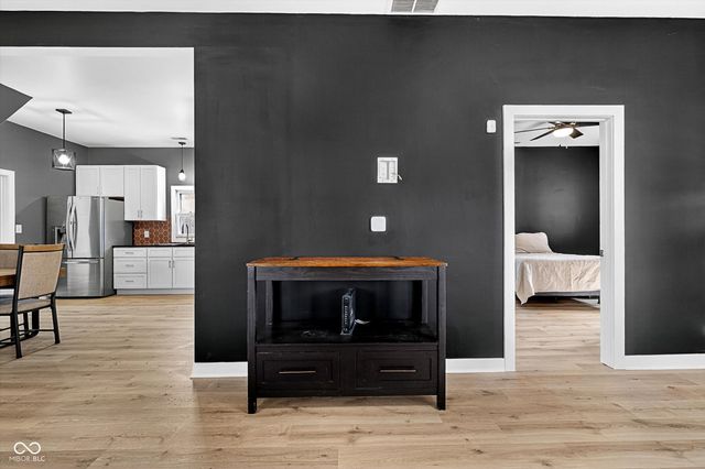 416 W 5th Street W, Greenfield, IN 46140