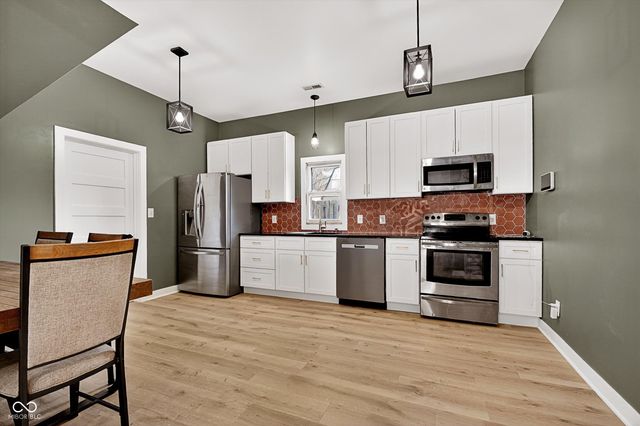 416 W 5th Street W, Greenfield, IN 46140