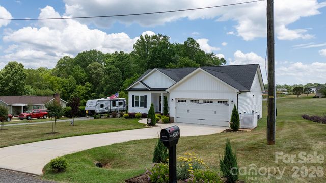 2026 Crestdale Lane, Newton, NC 28658