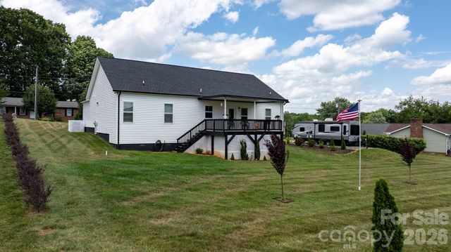 2026 Crestdale Lane, Newton, NC 28658