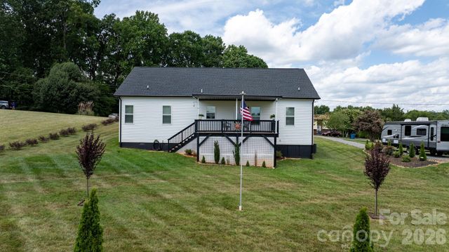 2026 Crestdale Lane, Newton, NC 28658