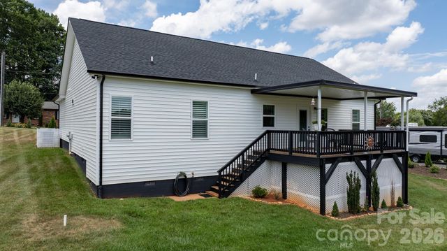 2026 Crestdale Lane, Newton, NC 28658