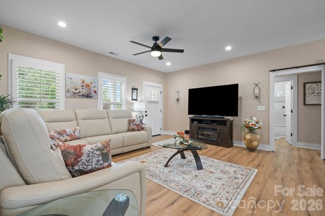 2026 Crestdale Lane, Newton, NC 28658
