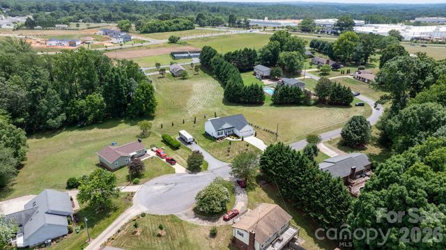 2026 Crestdale Lane, Newton, NC 28658