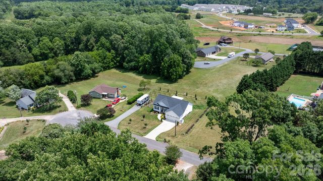 2026 Crestdale Lane, Newton, NC 28658