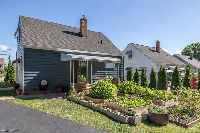 3299 Winthrop Drive, Parma, OH 44134