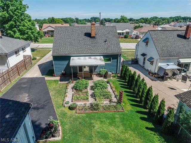 3299 Winthrop Drive, Parma, OH 44134