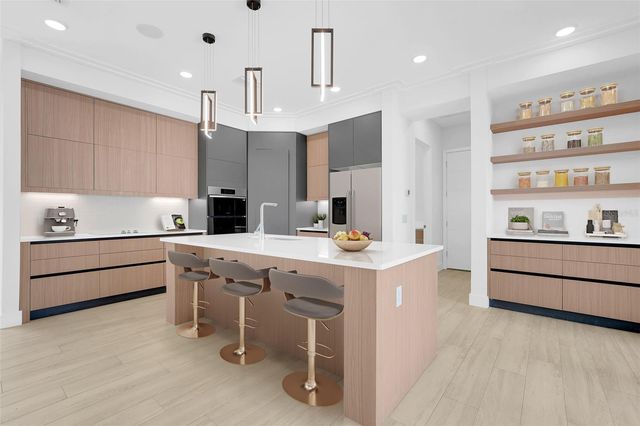 3040 KENSINGTON AVENUE, Davenport, FL 33837