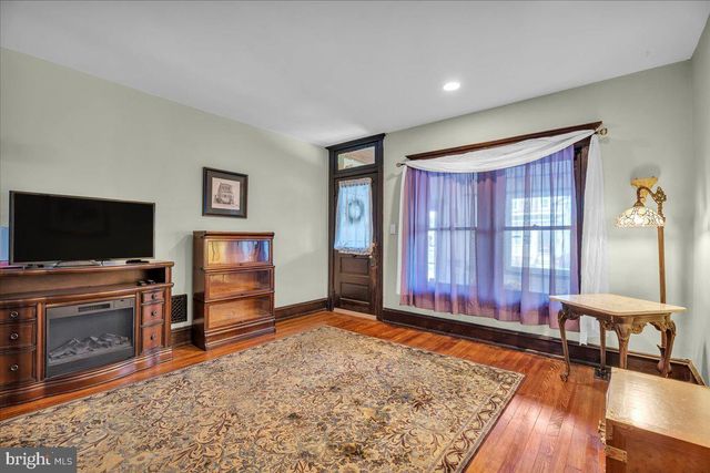 60 LINCOLN AVE, Collingswood, NJ 08108