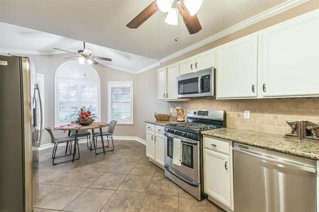 4111 Hermitage Hollow Lane, Kingwood, TX 77339