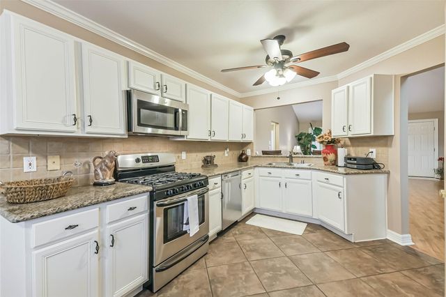 4111 Hermitage Hollow Lane, Kingwood, TX 77339